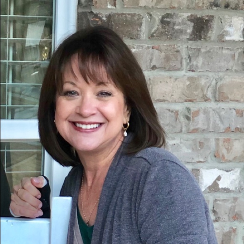 Meet your Posher, Debbie